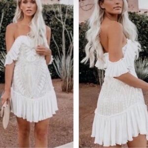 Elegant White Ruffled Women's Dress